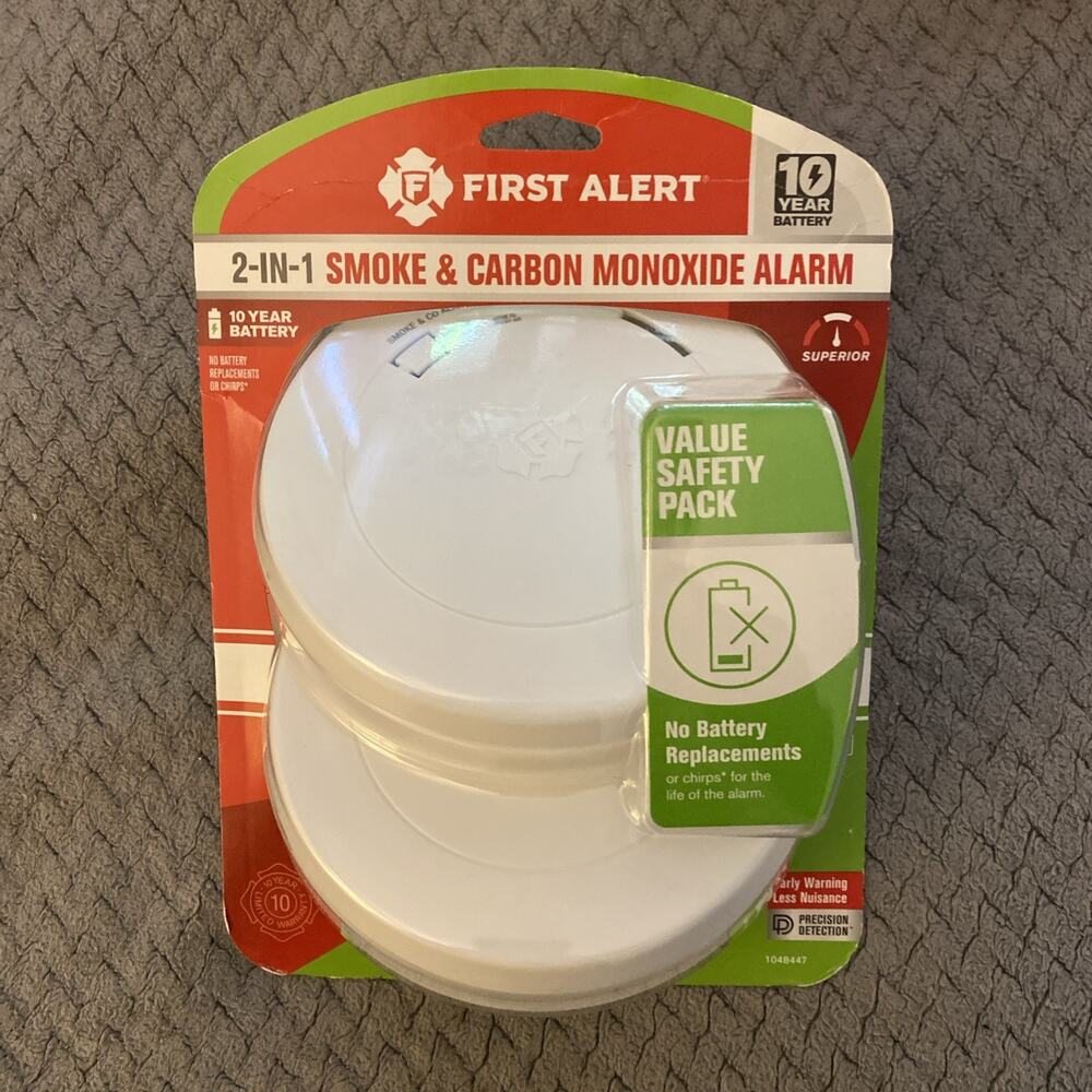 First Alert 2-in-1 Smoke & Carbon Monoxide Alarm - 10YR Battery - 2 Pack - NEW